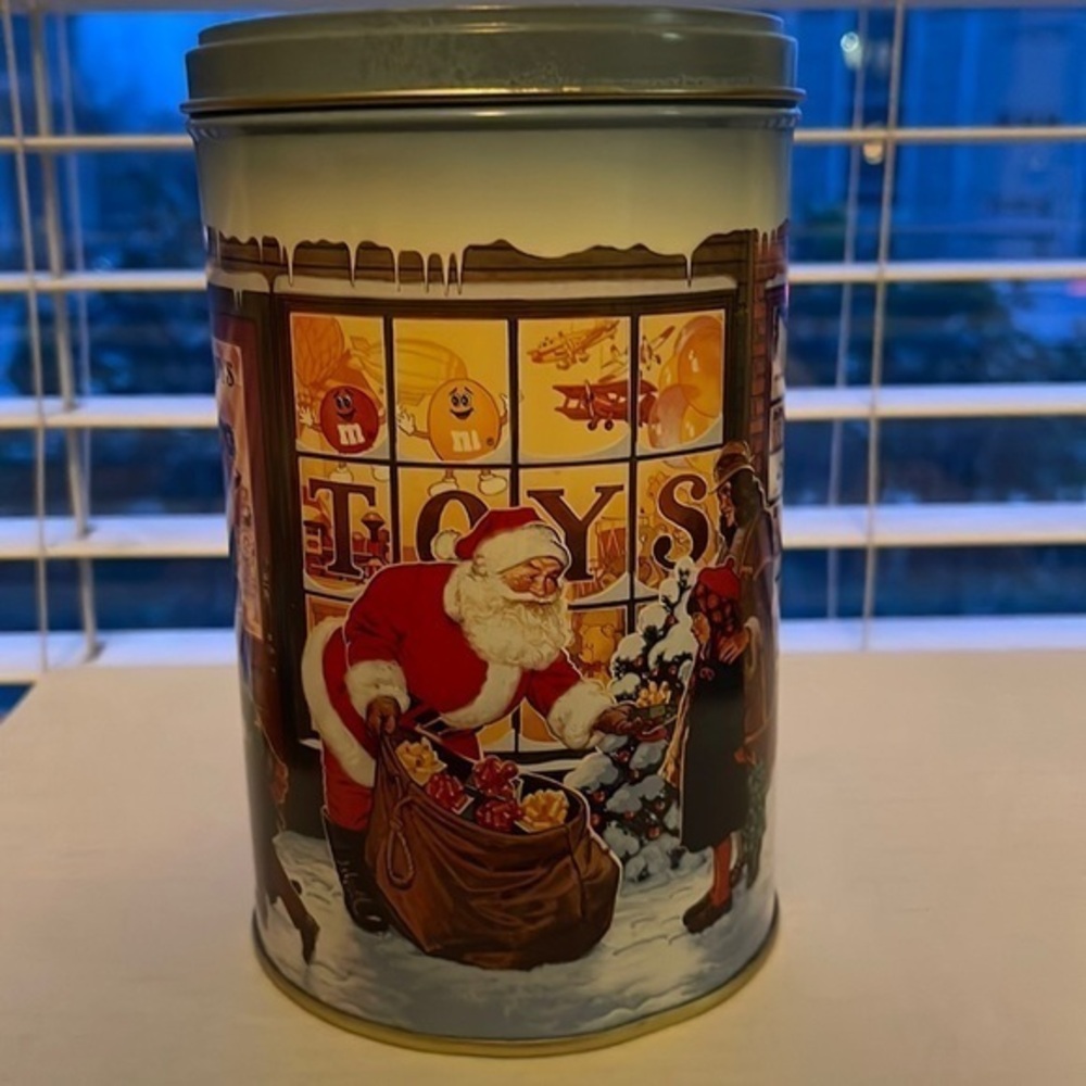 M&M’s Chocolate Peanuts Christmas Vintage Tin Can 1991